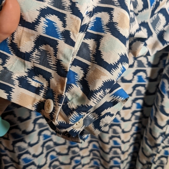 Two by Vince Camuto long sleeve tunic top - Picture 4 of 7